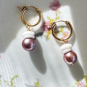Pink Edison Pearl 14k Gold Filled Hoop Earrings